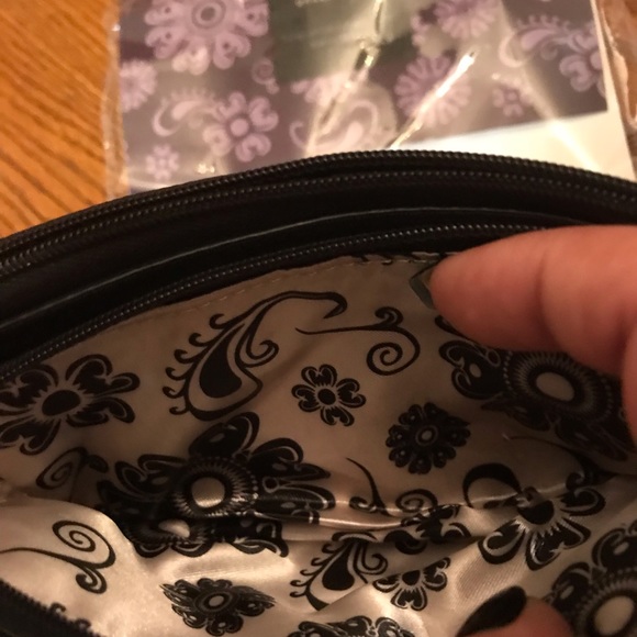 Grace Adele wristlet - Picture 3 of 4